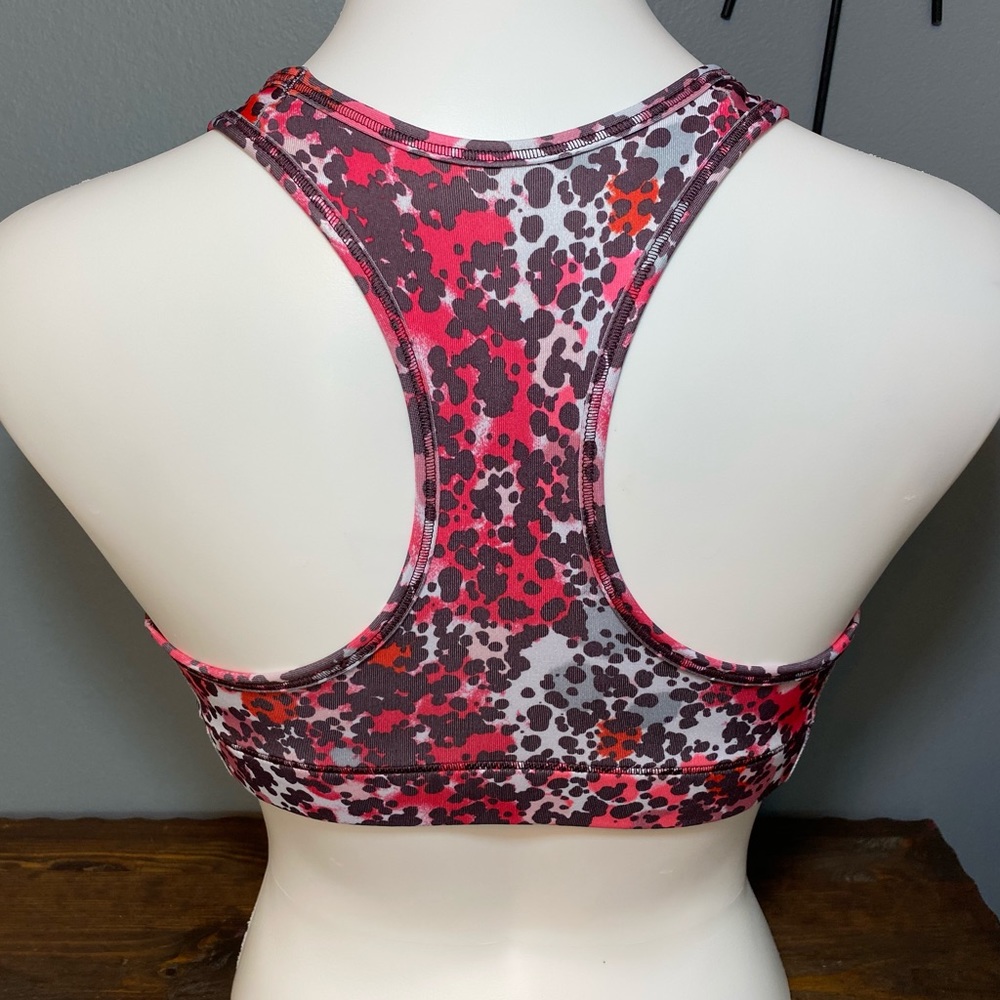 Nike Dri-Fit Performance Sports Bra - Picture 3 of 4